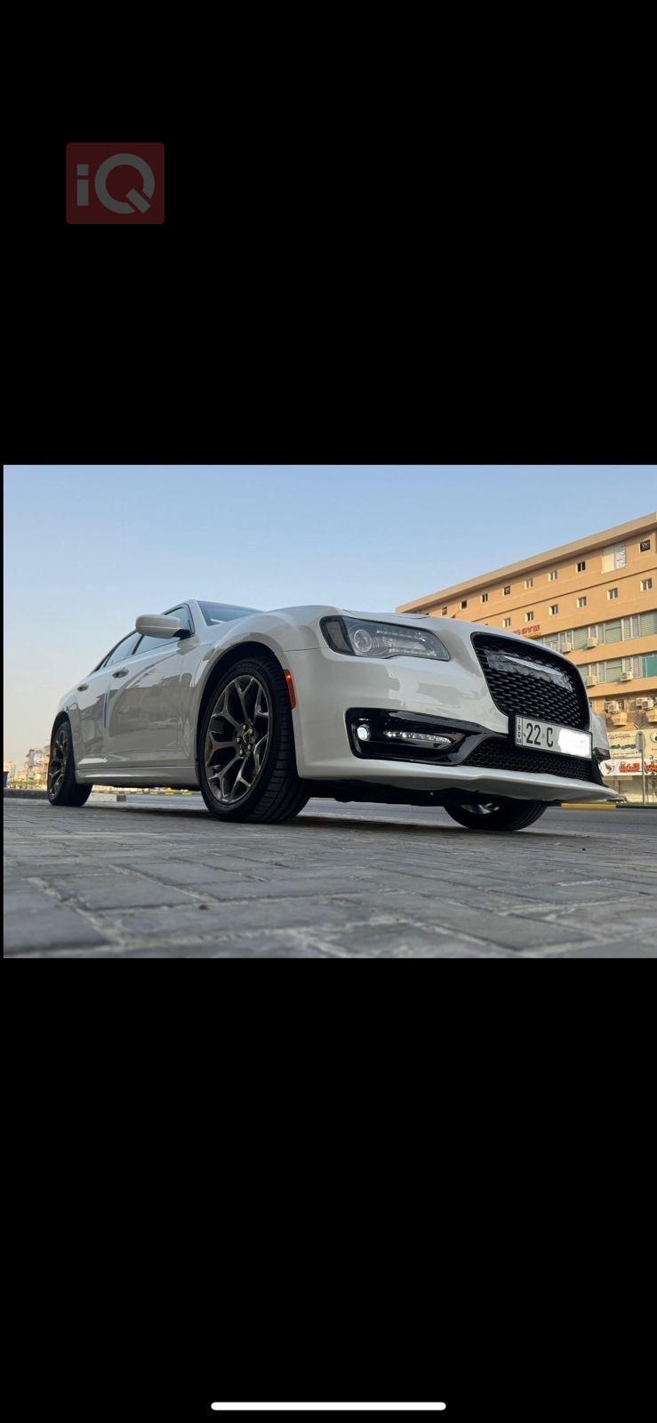 كرايسلر 300